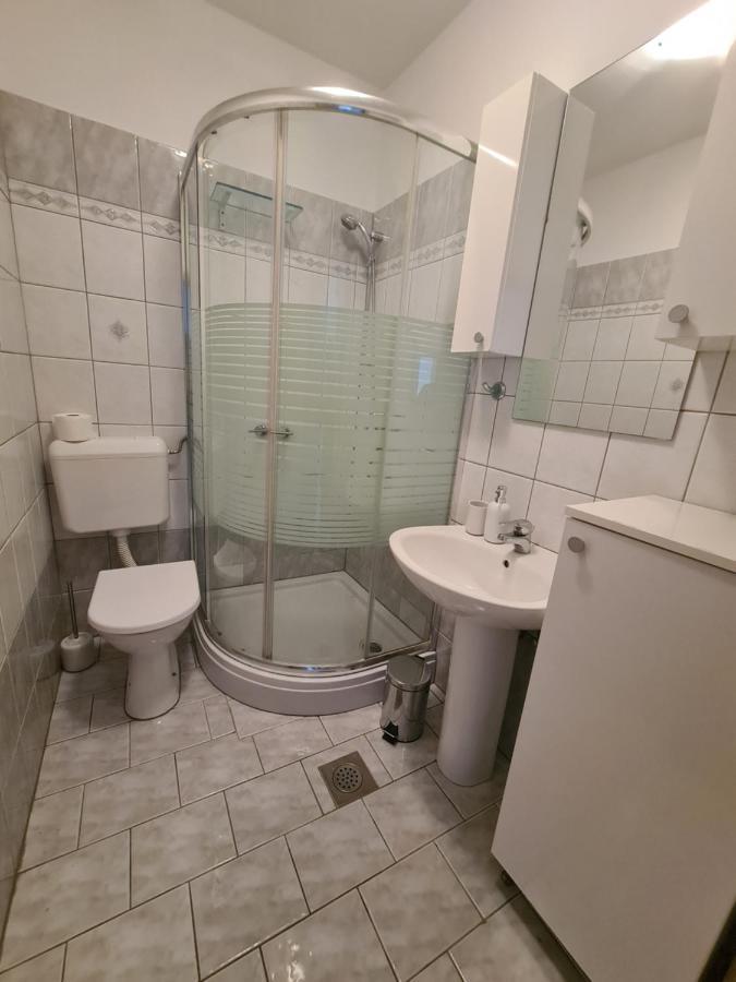 Apartmani Emily Пула Екстер'єр фото